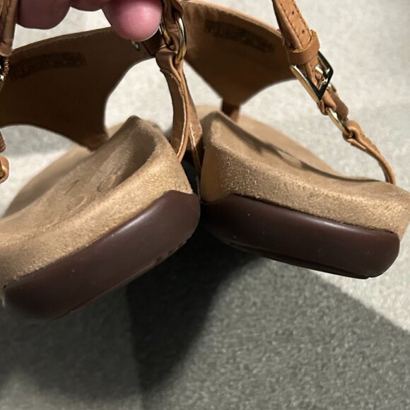 Vionic Rest Kirra Tan/Brown Backstrap Sandals Women's Size 8 - Picture 6 of 12